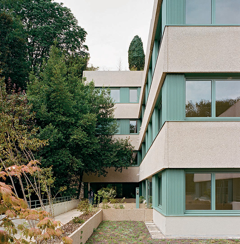 AZC JEAN MOULIN 6